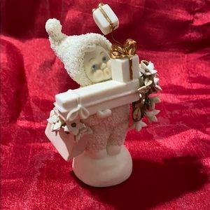 Snow Baby “Last Minute Christmas Shopper”